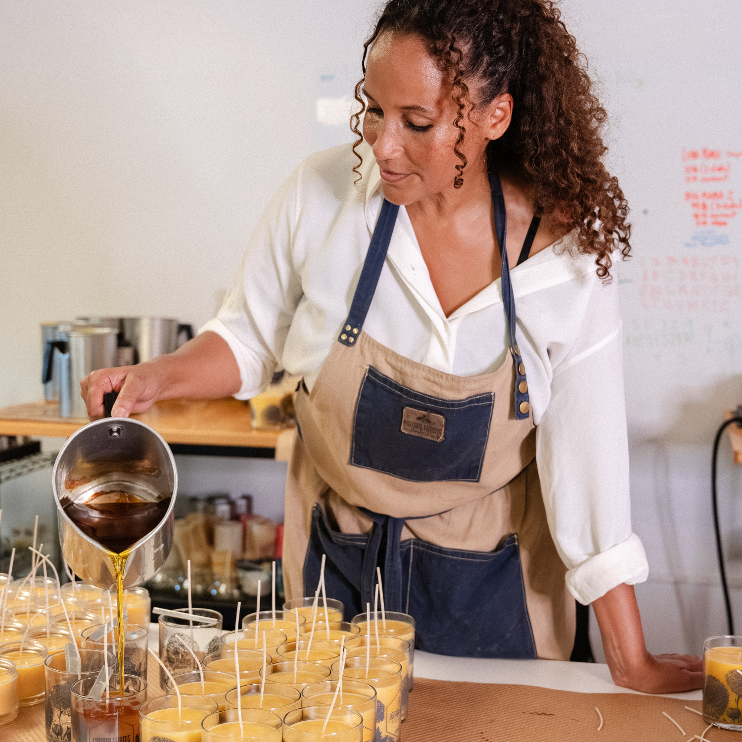 Cedar & Amber Scented Candle