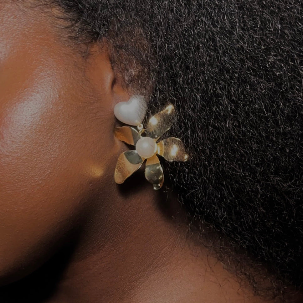 White Pearl Flower Earrings