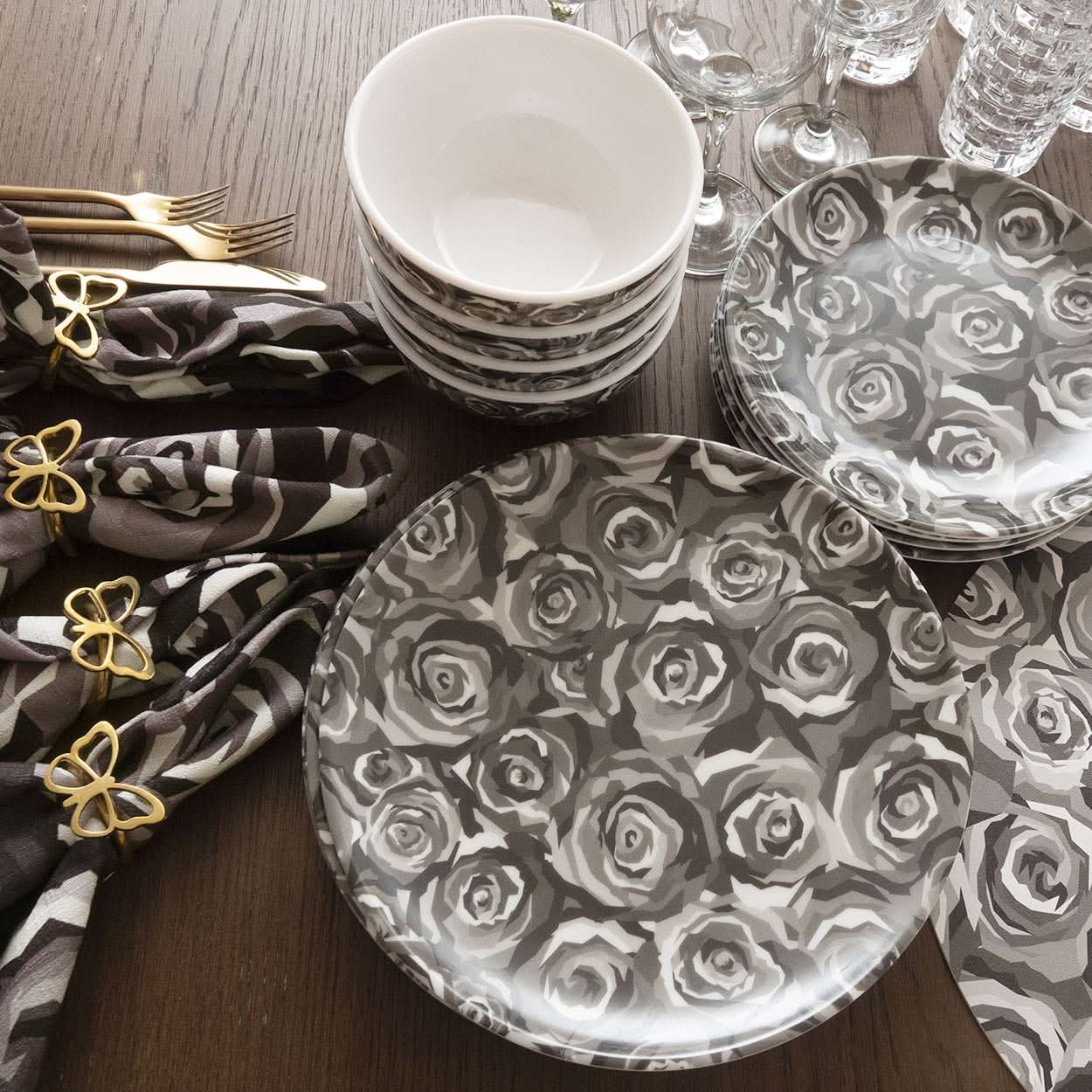 Grayscale Roses Dinner Plate Set of 4