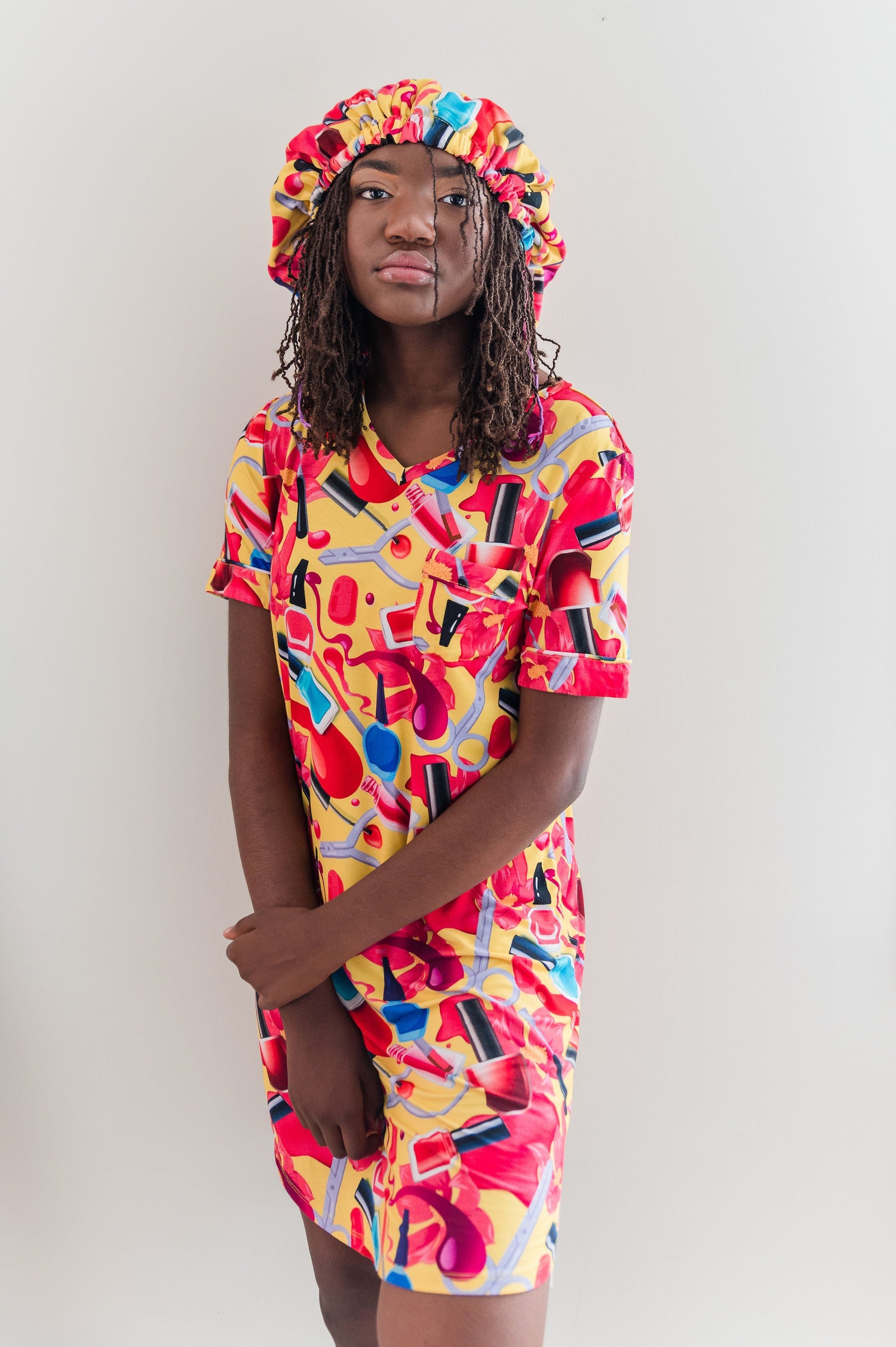 Nail Polish - Bamboo Short Sleeve Nightgown Set, With A Matching Satin-Lined Bonnet