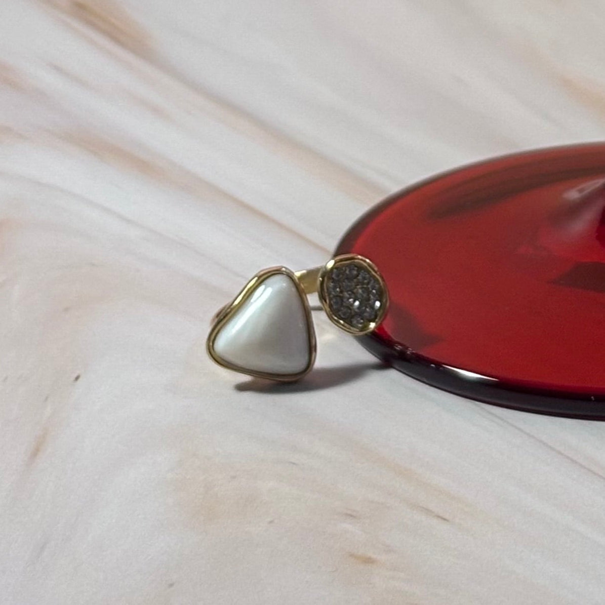 Anne Gold Ring