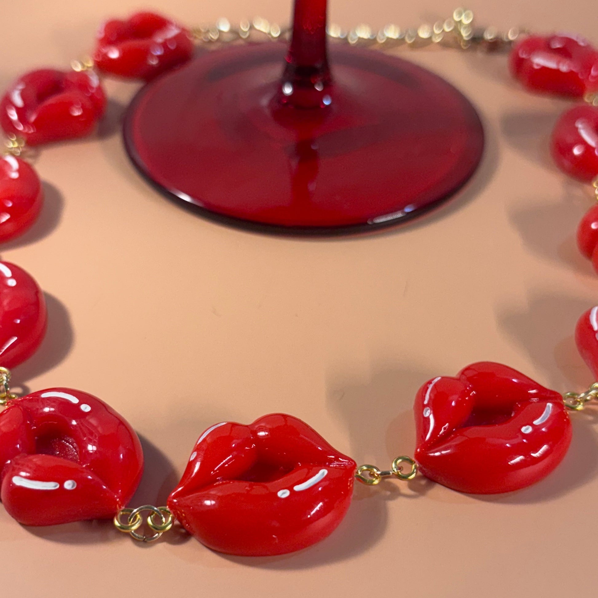 Smooch Necklace